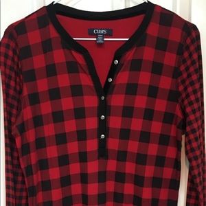 Chaps buffalo plaid medium top; stretchy and comfy